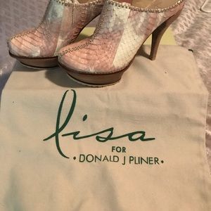 Donald Pliner snakeskin shoes